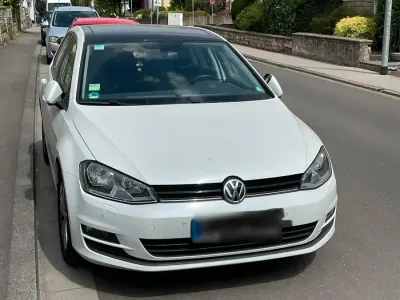 Gebraucht VW Golf VII 136 PS (100 kW) 2014 Weiß Limousine
