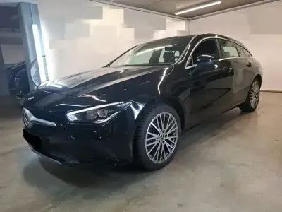 Gebraucht Mercedes CLA250e Shooting Brake 218 PS (160 kW) 2022 Schwarz Kombi