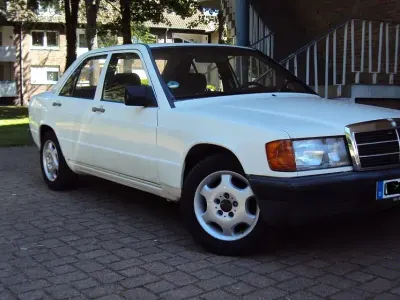 Occasion Mercedes 190 72 ch (52 kW) 1984 Blanc Berline