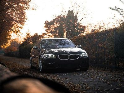 Gebraucht BMW 550 M Sport 449 PS (330 kW) 2014 Schwarz Limousine