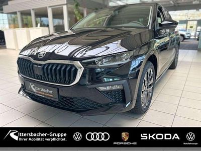 Gebraucht Skoda Scala Tour 116 PS (85 kW) 2025 Blackmagic perleffekt Kleinwagen
