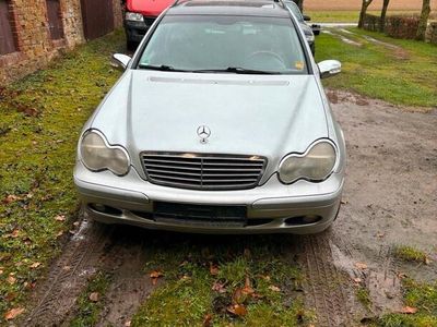 Mercedes C220