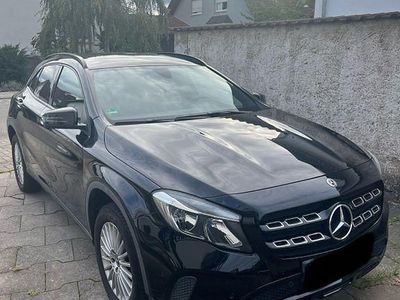 Mercedes GLA220
