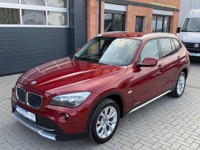Rot Gebraucht 2011 BMW X1 xLine SUV | 6.490 € (Guter Preis)