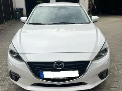 Second-hand Mazda 3 Center-Line 150 CP (110 kW) 2015 Alb Berlinǎ