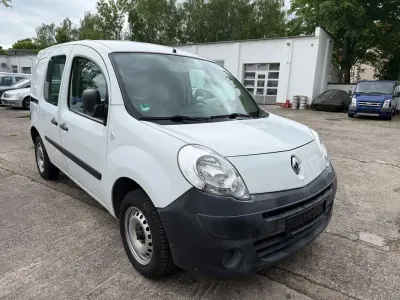 Gebraucht Renault Kangoo 68 PS (50 kW) 2012 Weiß Van / Kleinbus