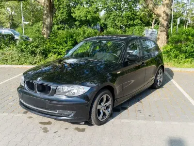 Gebraucht BMW 116 122 PS (89 kW) 2008 Schwarz Kleinwagen