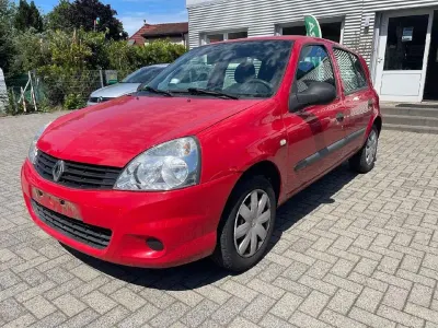 Gebraucht Renault Clio II Authentique 75 PS (55 kW) 2010 Hellrot Limousine