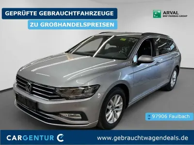 Gebraucht VW Passat Business 150 PS (110 kW) 2023 Silber Kombi