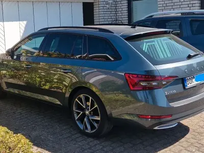 Gebraucht Skoda Superb SportLine 190 PS (139 kW) 2019 Kombi