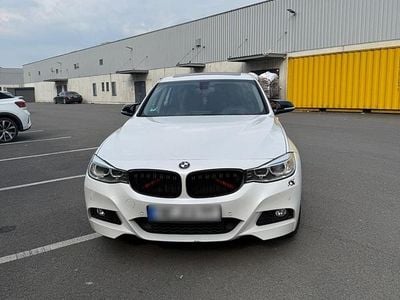 Gebraucht BMW 328 245 PS (180 kW) 2015 Weiß Limousine