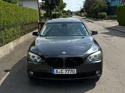 Gebraucht BMW 730 245 PS (180 kW) 2010 Schwarz Limousine
