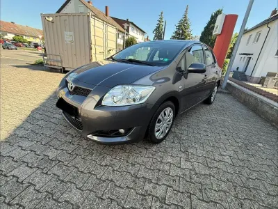 Brugt Toyota Auris 97 HK (71 kW) 2008 Grå Hatchback