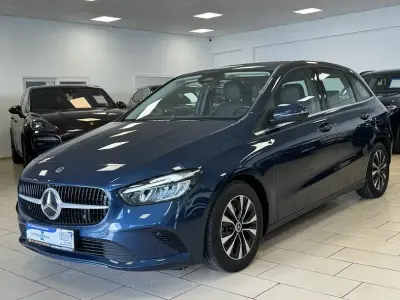 Brugt Mercedes B180 150 HK (110 kW) 2023 Blå MPV