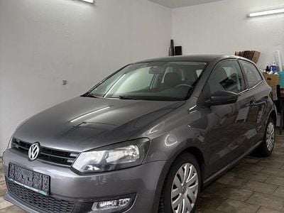 Grau Gebraucht 2010 VW Polo Kleinwagen | 3.500 € (Guter Preis)