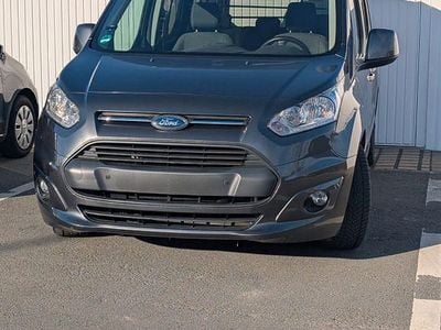 Gebraucht Ford Tourneo Titanium 120 PS (88 kW) 2018 Grau Van / Kleinbus