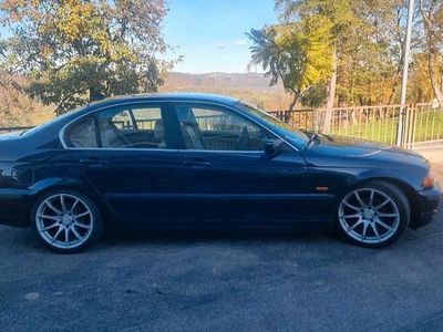 Gebraucht BMW 320 170 PS (125 kW) 2001 Blau Limousine