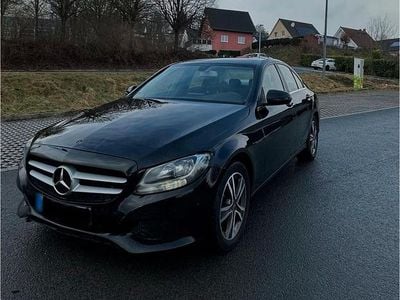 Gebraucht Mercedes C200 170 PS (125 kW) 2016 Schwarz Limousine
