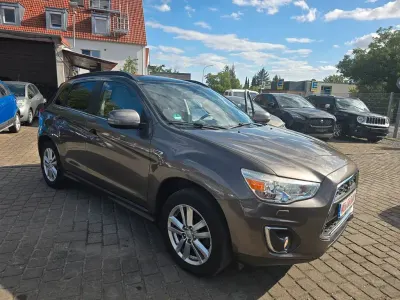 Gebraucht Mitsubishi ASX 150 PS (110 kW) 2014 Gold SUV