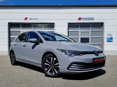 Gebraucht VW Golf VIII United 150 PS (110 kW) 2021 Grau Limousine