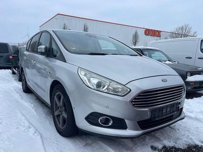 Silber Gebraucht 2018 Ford S-MAX Business Edition Van / Kleinbus | 10.600 € (Fairer Preis)
