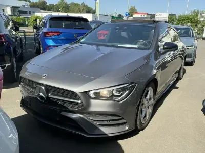 Gebraucht Mercedes CLA220 Shooting Brake AMG line 190 PS (139 kW) 2022 Grau Kombi