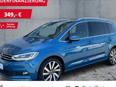 Gebraucht VW Touran Highline 150 PS (110 kW) 2021 Blau Van / Kleinbus
