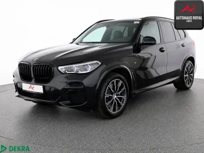 Gebraucht BMW X5 M Sport 340 PS (250 kW) 2022 Black sapphire SUV