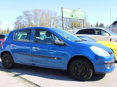 Second-hand Renault Clio II Extreme 75 CP (55 kW) 2008 Albastru Hatchback