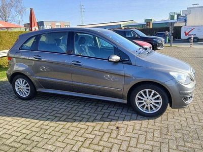 Używany Mercedes B170 AMG Edition 1 116 KM (85 kW) 2007 Szary Minivan