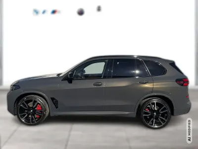 Gebraucht BMW X5 M M Sport 530 PS (389 kW) 2023 Grau metallic SUV