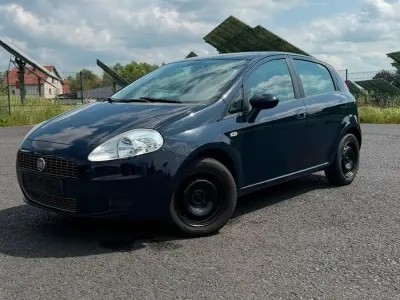 Gebraucht Fiat Punto 78 PS (57 kW) 2009 Blau Kleinwagen