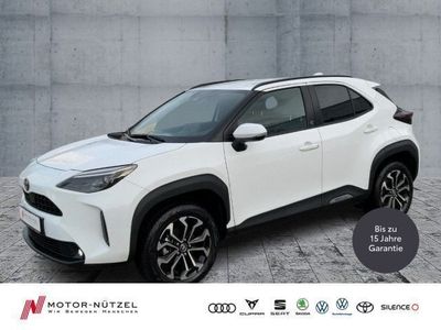 Gebraucht Toyota Yaris Cross Team 131 PS (96 kW) 2024 Super white 2 SUV