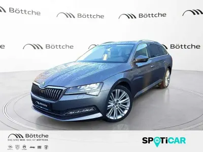 Gebraucht Skoda Superb Style 150 PS (110 kW) 2022 Graphitegrau metallic Kombi