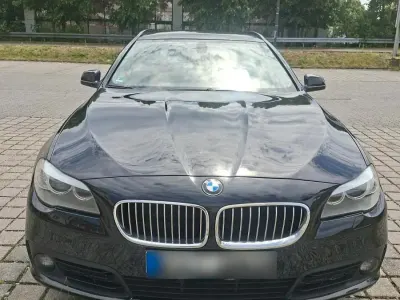 Gebraucht BMW 520 187 PS (137 kW) 2011 Schwarz Kombi