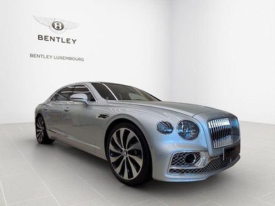 Gebraucht Bentley Flying Spur 551 PS (405 kW) 2024 Silber Limousine