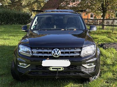 Schwarz Gebraucht 2016 VW Amarok Abholung | 27.000 € (Teuer)