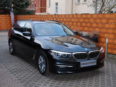 Gebraucht BMW 520 Sport Line 190 PS (139 kW) 2019 Saphirschwarz Kombi