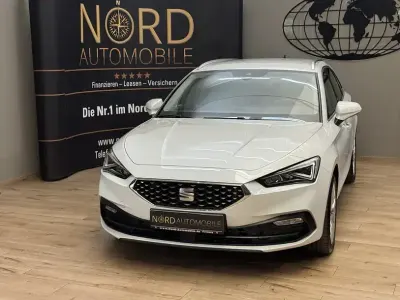Używany Seat Leon XCELLENCE 204 KM (150 kW) 2022 Biały