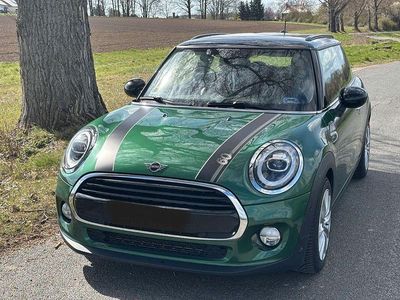 Usado Mini Cooper 135 HP (99 kW) 2019 Verde Citadino