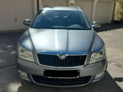 Gebraucht Skoda Octavia Best of 105 PS (77 kW) 2013 Grau Kombi