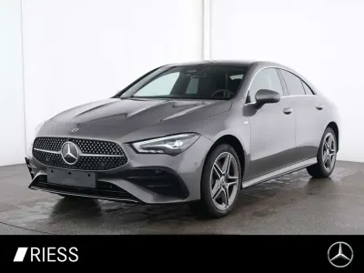 Gebraucht Mercedes CLA250e AMG 163 PS (119 kW) 2025 Metalliclack mountaingrau Coupé