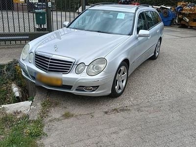 Usata Mercedes E350 272 CV (200 kW) 2007 Argento Station wagon