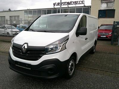 Weiß Gebraucht 2018 Renault Trafic Komfort Van / Kleinbus | 9.450 € (Guter Preis)