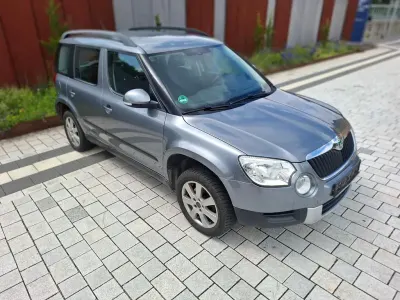 Gebraucht Skoda Yeti 160 PS (117 kW) 2011 Grau SUV