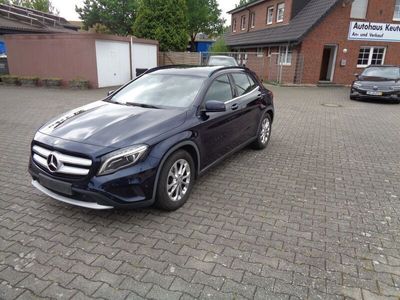Mercedes GLA220