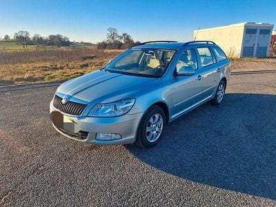 Grün Gebraucht 2009 Skoda Octavia Kombi | 6.800 € (Fairer Preis)