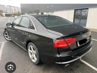 Braun Gebraucht 2012 Audi A8L Comfort Limousine | 23.500 € (Etwas zu teuer)