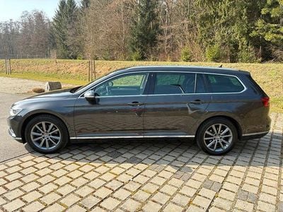 Gebraucht VW Passat Highline 150 PS (110 kW) 2017 Schwarz Kombi