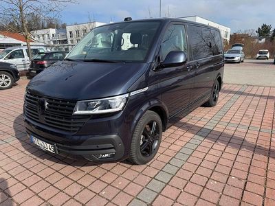 Gebraucht VW Multivan 150 PS (110 kW) 2022 Blau Van